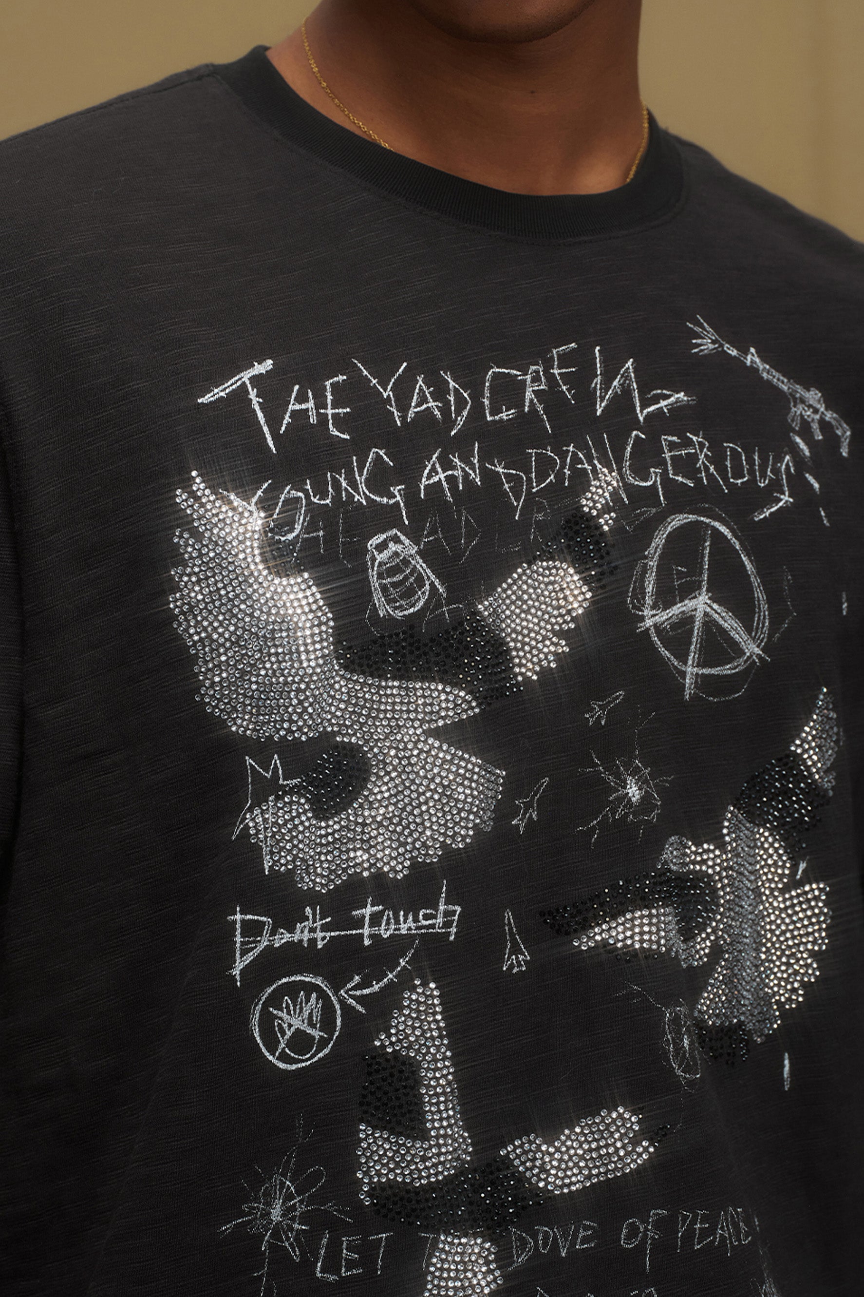 YADCREW HAND-PAINTED DOVE T-SHIRT – Baroque Galleria