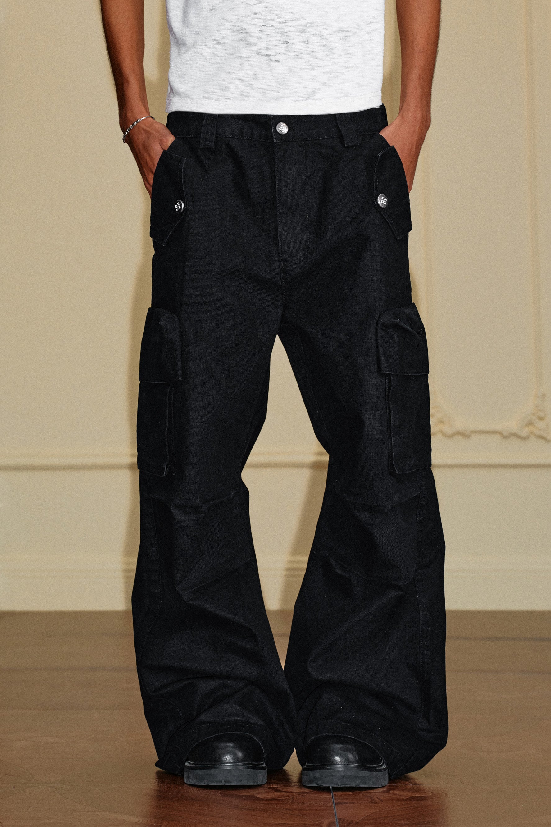 YADCREW FLARED LOOSE CARGO PANTS – Baroque Galleria YADCREW FLARED LOOSE CARGO PANTS – Baroque Galleria