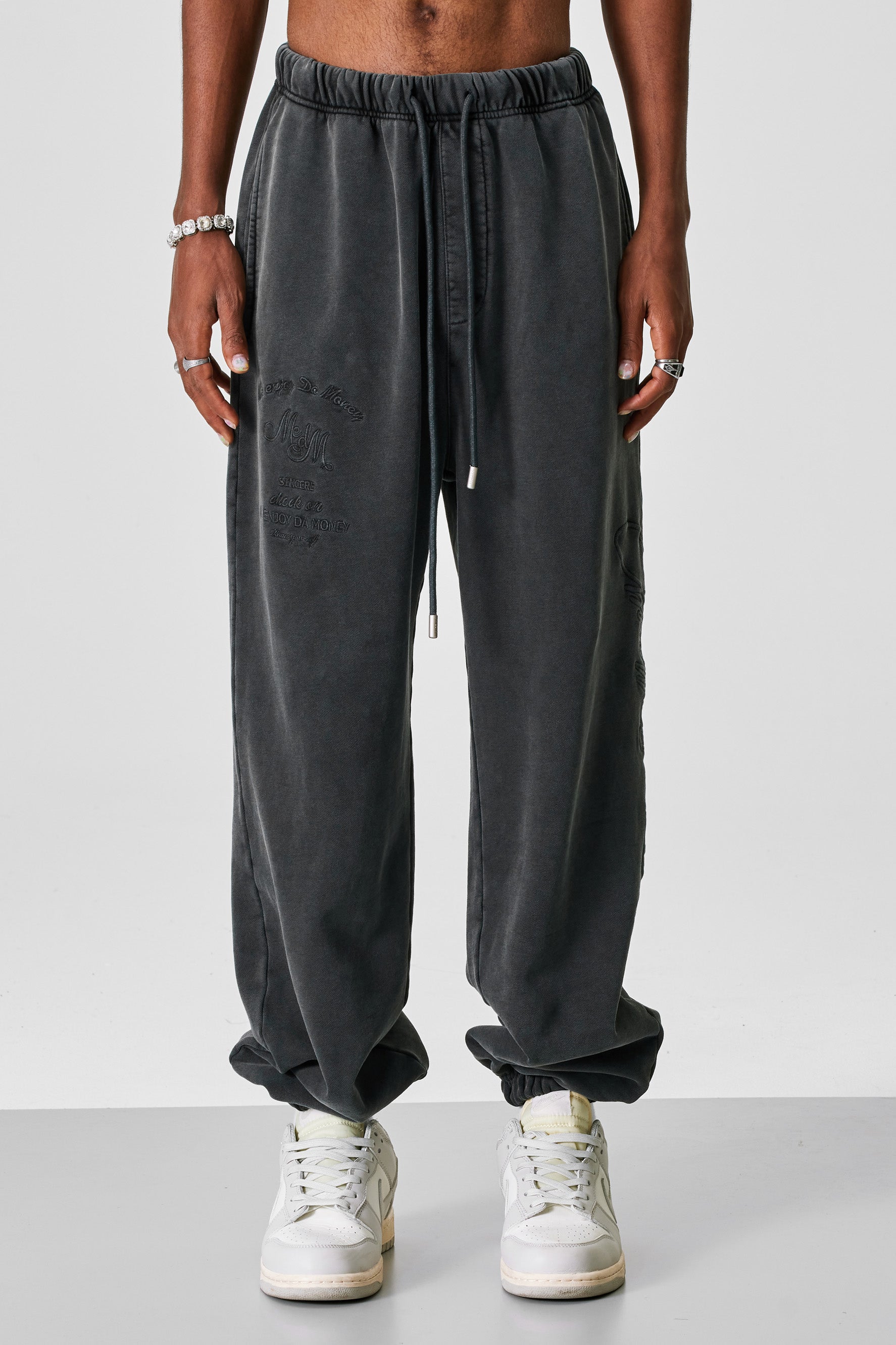 MEDM WASHED SWEATPANTS – Baroque Galleria